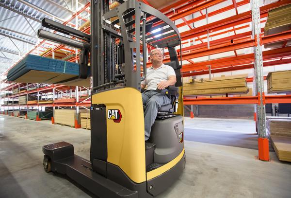 Cat four-way reach trucks