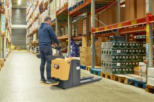 NPV20QL platform power pallet truck